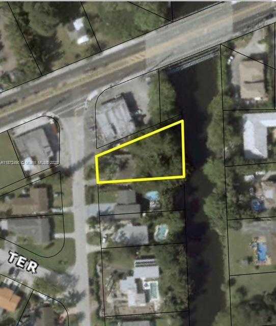 Small Image of 12001 WEST BISCAYNE CANAL RD #2, Miami Number 2