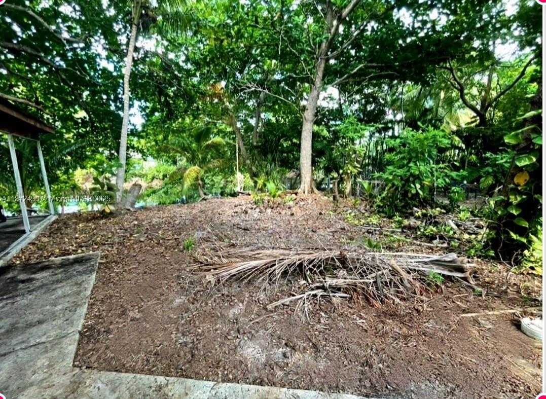 Small Image of 12001 WEST BISCAYNE CANAL RD #2, Miami Number 7