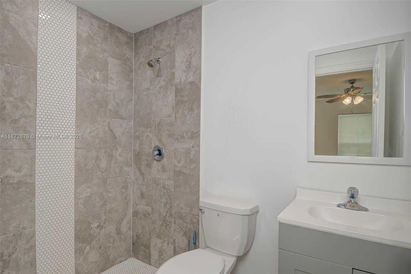 Small Image of 849 BEDFORD DR, Lehigh Acres Number 25