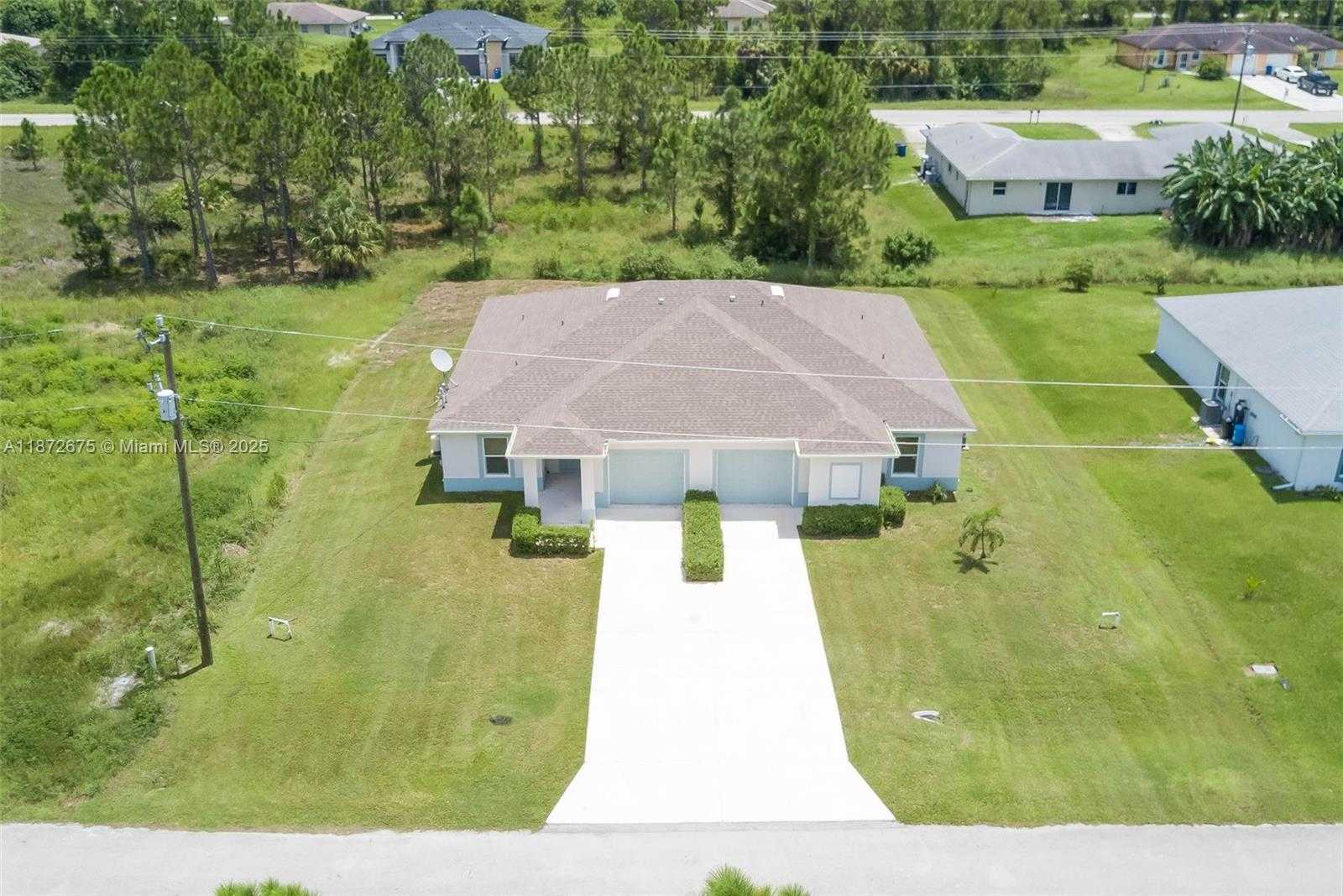 Small Image of 849 BEDFORD DR, Lehigh Acres Number 29