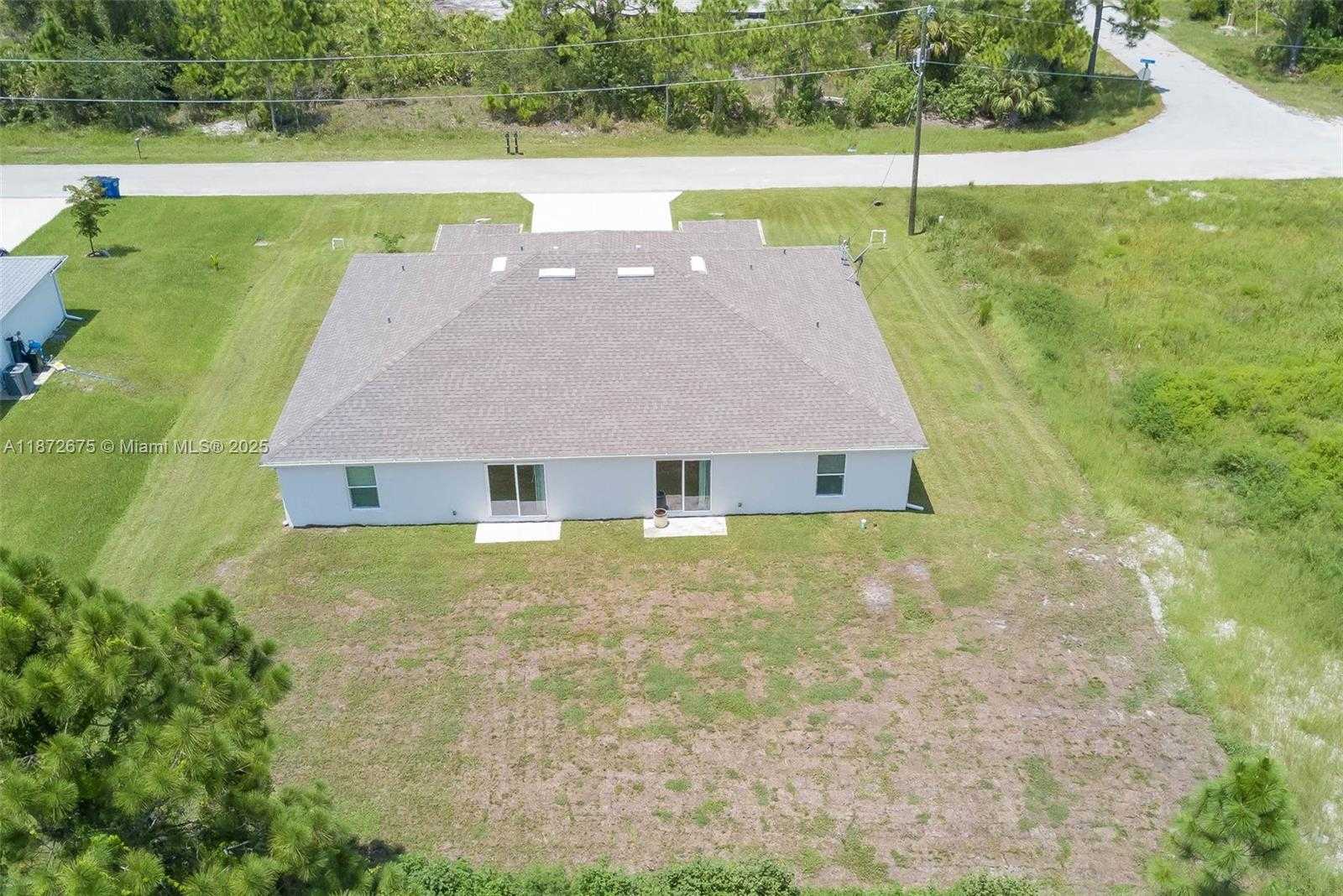 Small Image of 849 BEDFORD DR, Lehigh Acres Number 30