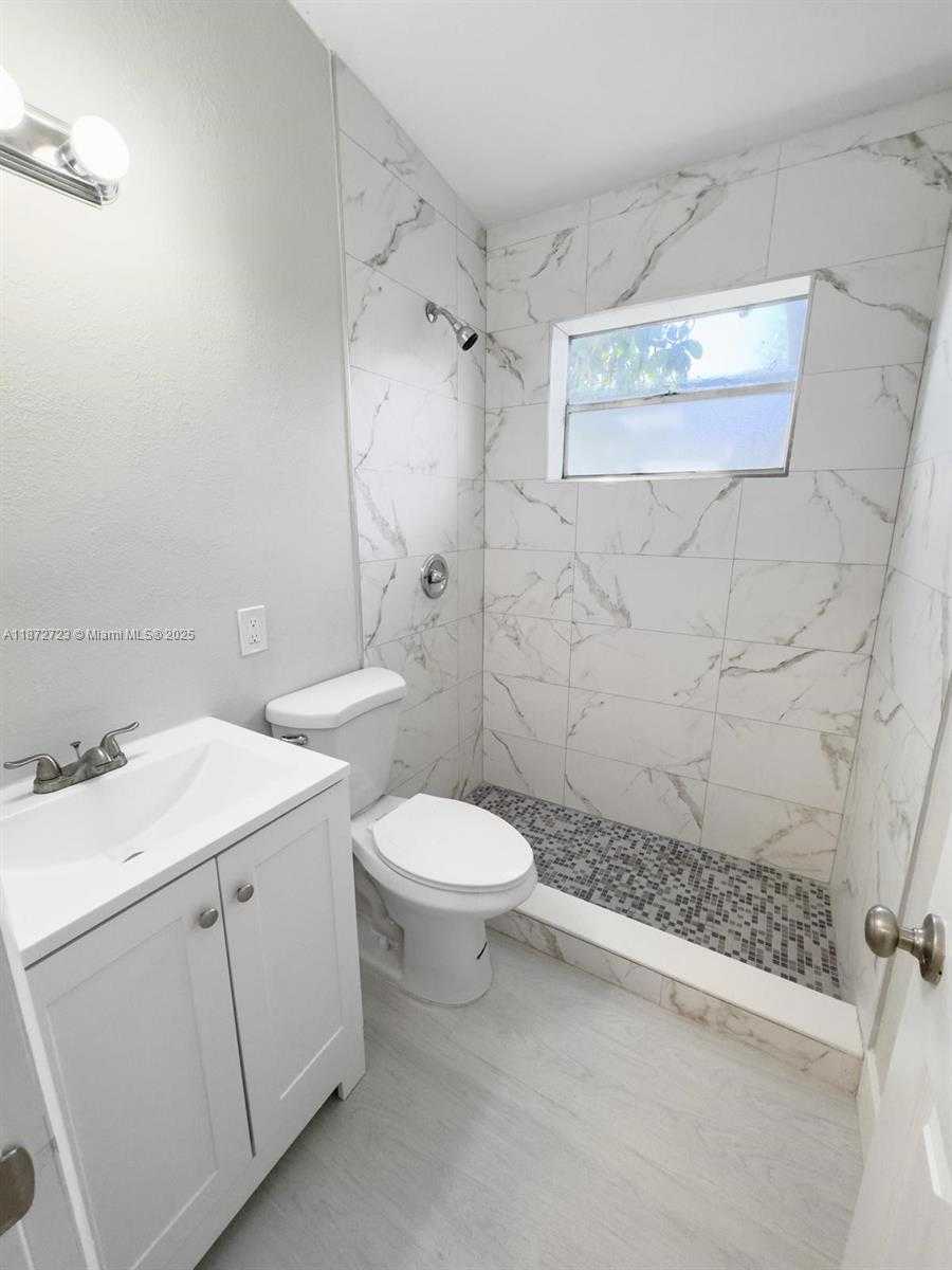 Small Image of 1557 NORTH WEST 66TH ST #2, Miami Number 26