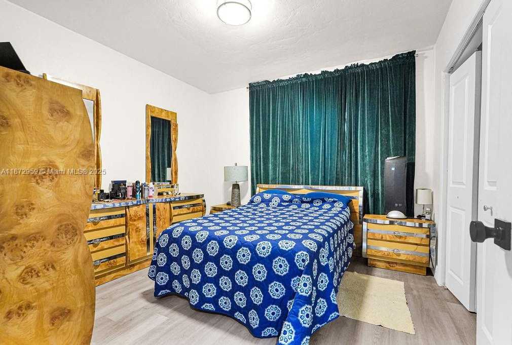 Small Image of 6501 SOUTH WEST 4TH ST, Miami Number 15