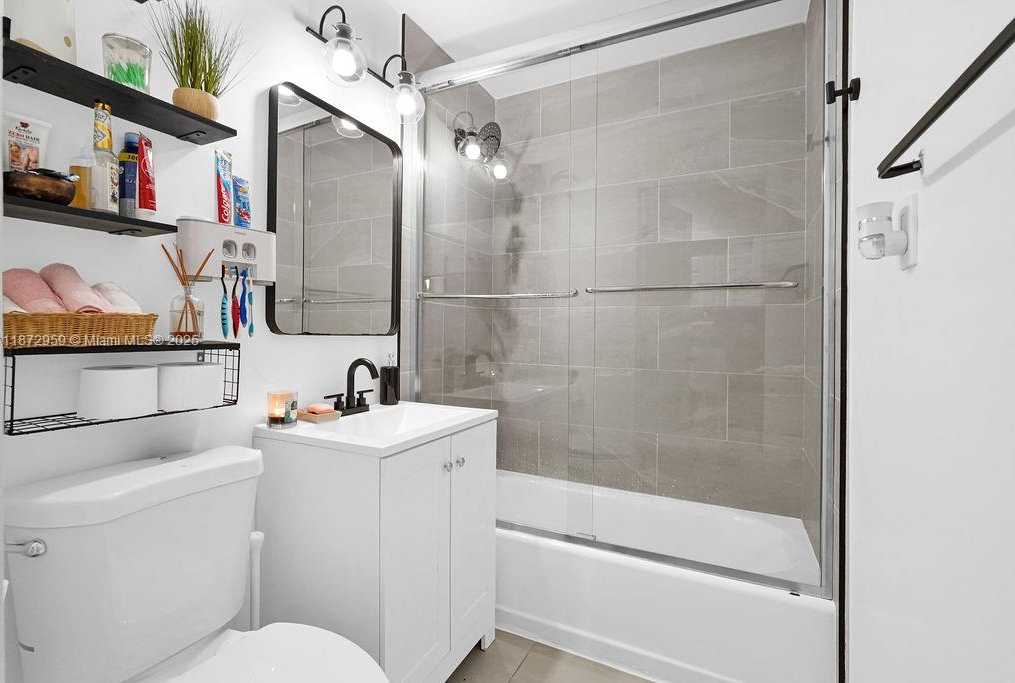 Small Image of 6501 SOUTH WEST 4TH ST, Miami Number 20