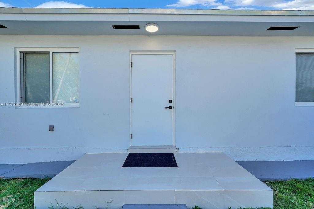 Small Image of 6501 SOUTH WEST 4TH ST, Miami Number 24