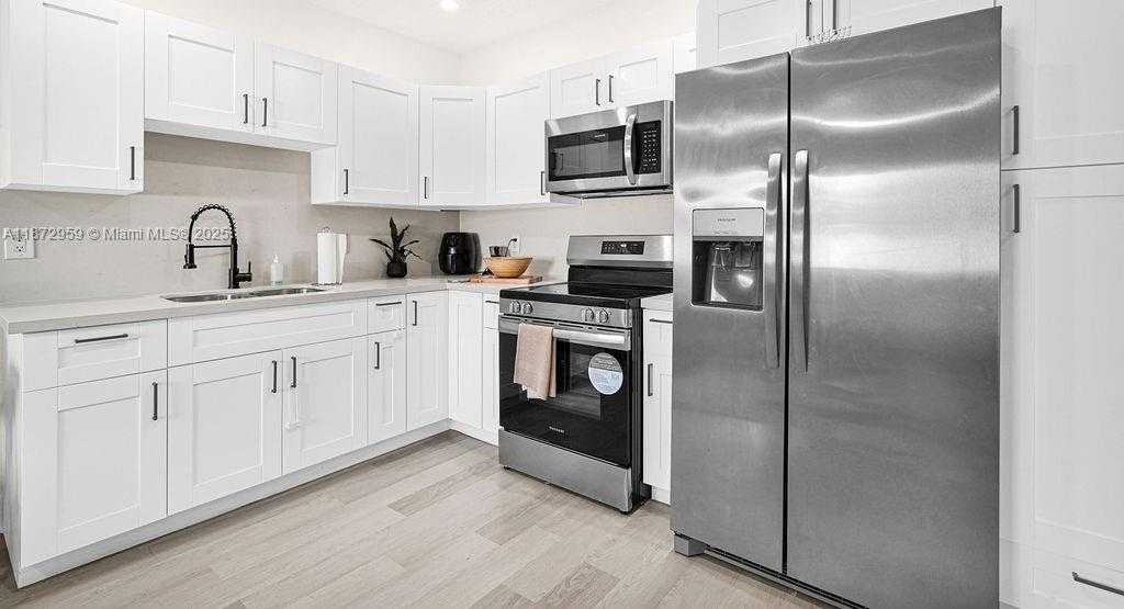 Small Image of 6501 SOUTH WEST 4TH ST, Miami Number 29