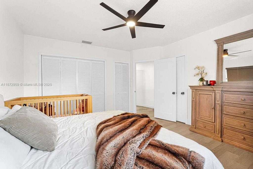 Small Image of 6501 SOUTH WEST 4TH ST, Miami Number 34