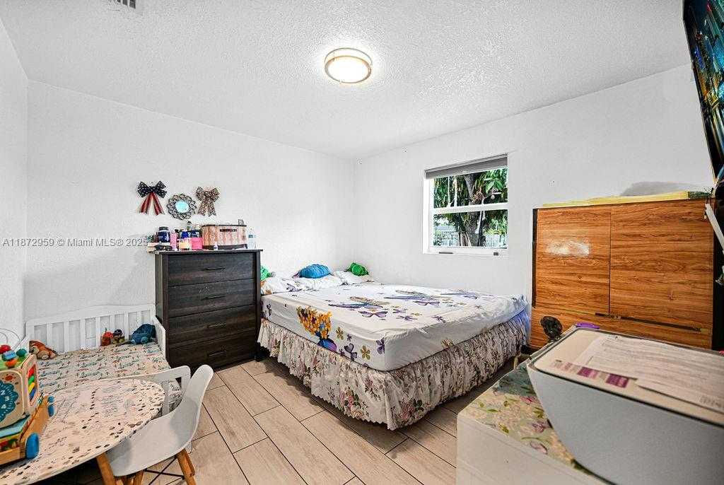 Small Image of 6501 SOUTH WEST 4TH ST, Miami Number 45