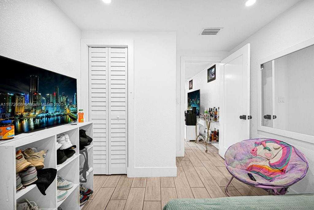 Small Image of 6501 SOUTH WEST 4TH ST, Miami Number 48