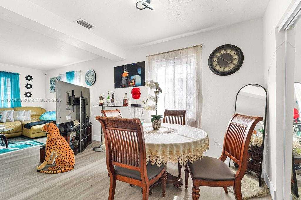 Small Image of 6501 SOUTH WEST 4TH ST, Miami Number 7