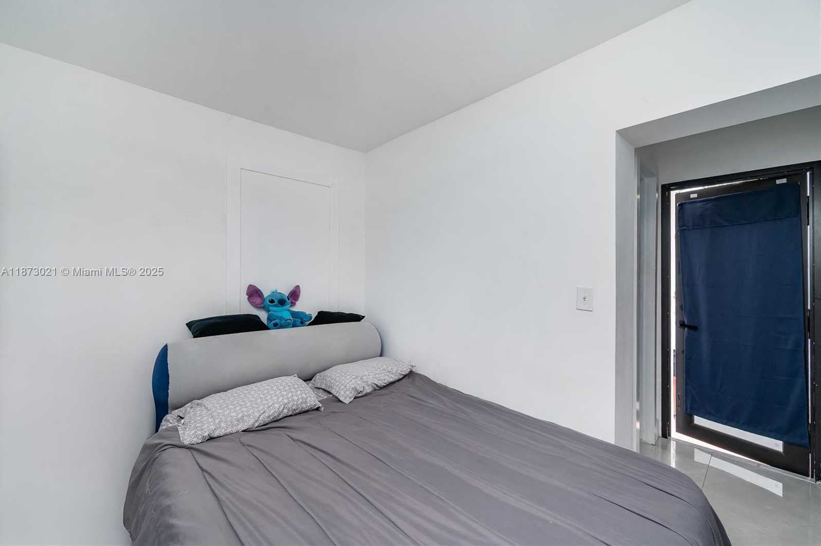 Small Image of 1946 NORTH WEST 49TH ST, Miami Number 16