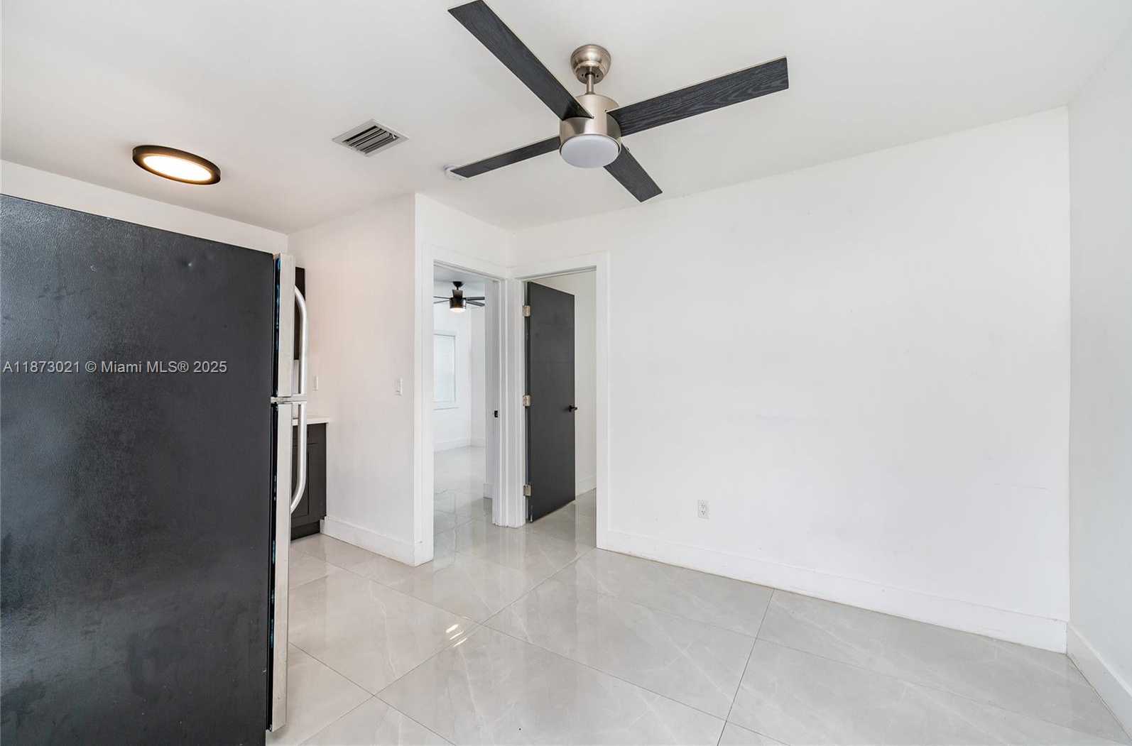 Small Image of 1946 NORTH WEST 49TH ST, Miami Number 20