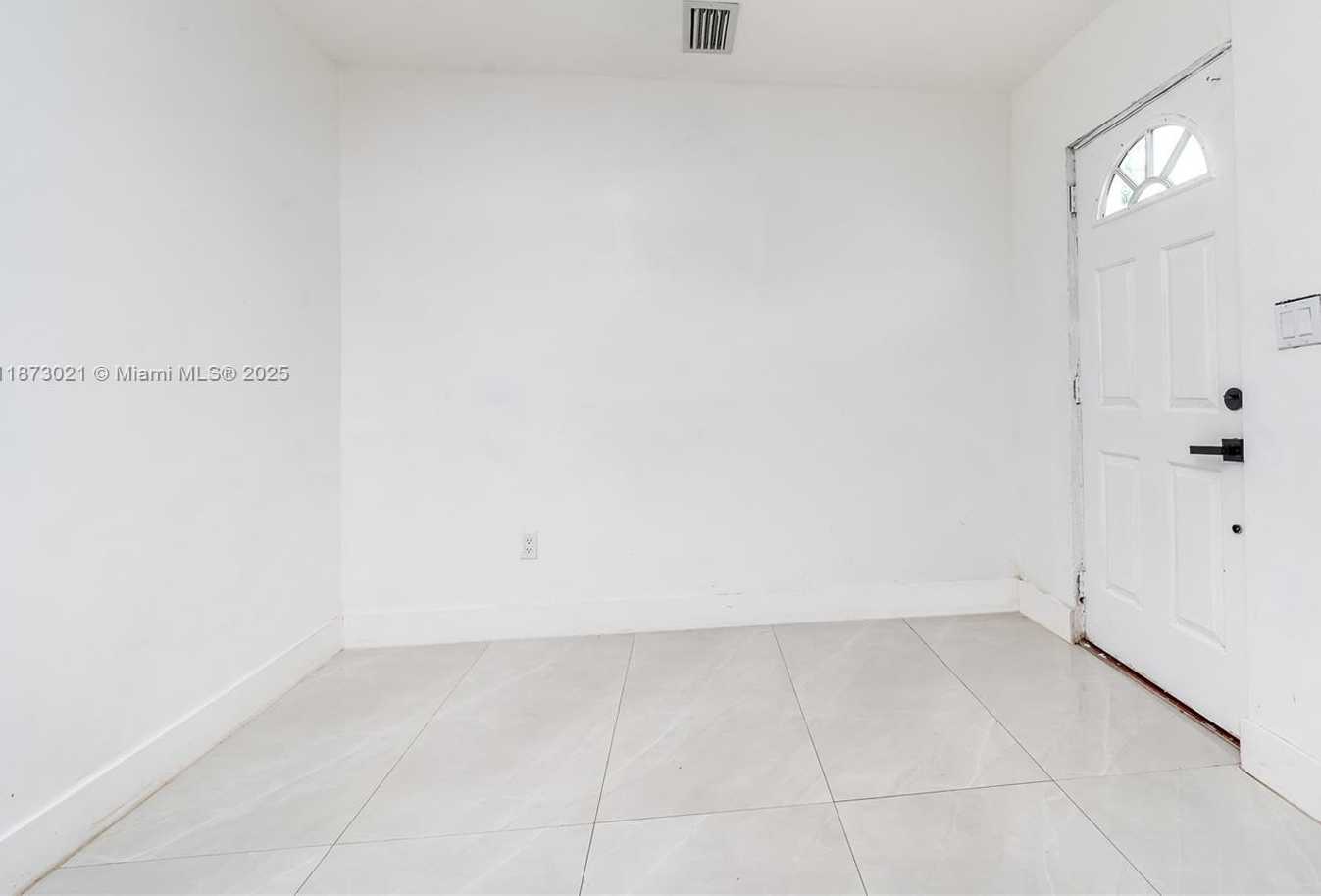 Small Image of 1946 NORTH WEST 49TH ST, Miami Number 21