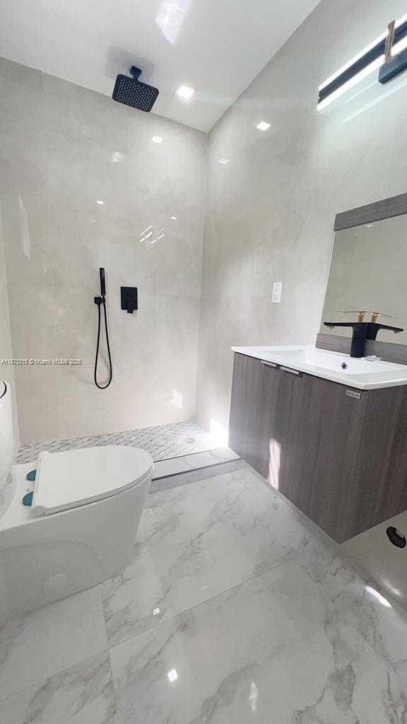 Small Image of 1013 NORTH WEST 1ST AVE, Hallandale Beach Number 12