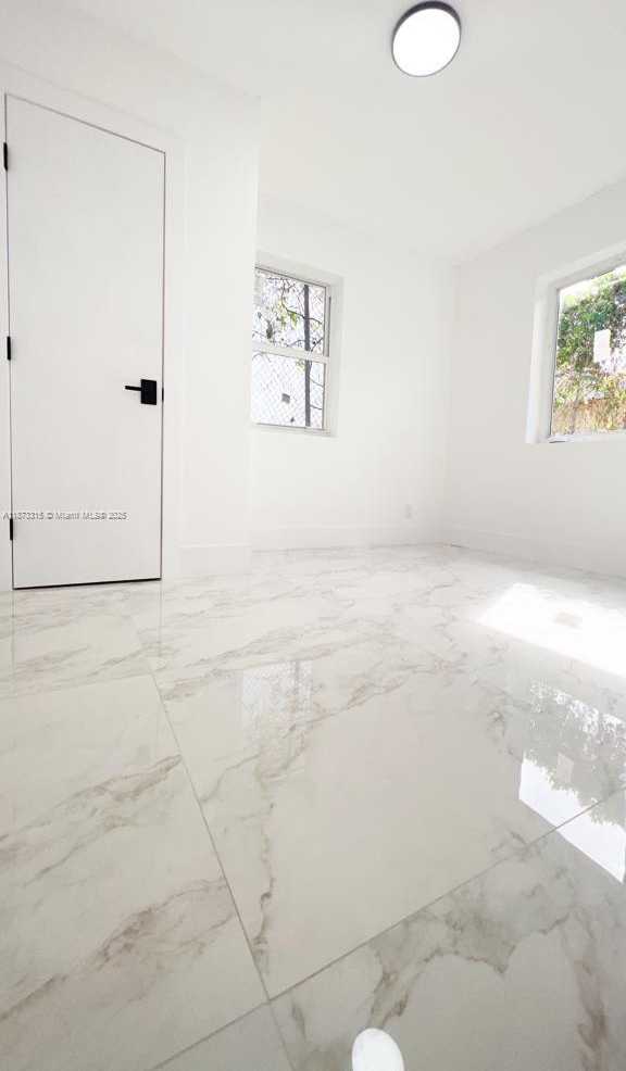 Small Image of 1013 NORTH WEST 1ST AVE, Hallandale Beach Number 17