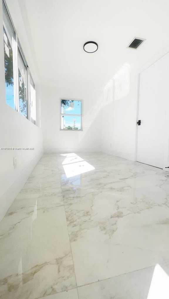 Small Image of 1013 NORTH WEST 1ST AVE, Hallandale Beach Number 19