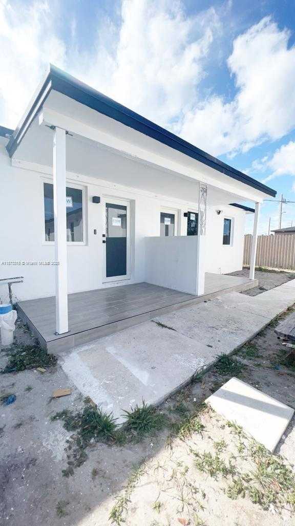 Small Image of 1013 NORTH WEST 1ST AVE, Hallandale Beach Number 22