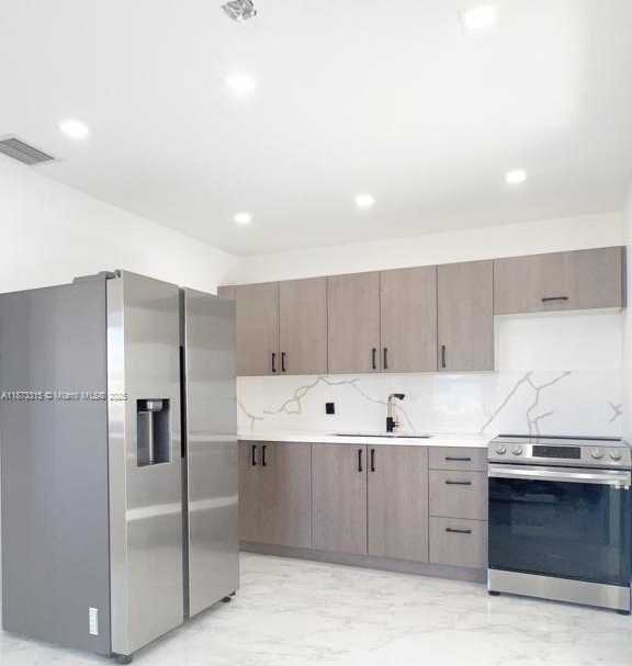 Small Image of 1013 NORTH WEST 1ST AVE, Hallandale Beach Number 4