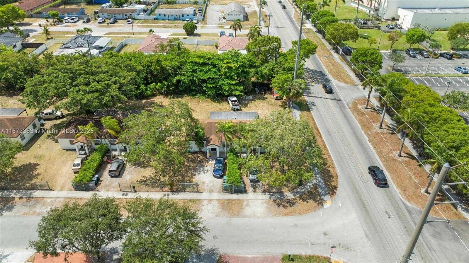 Small Image of 10634 SOUTH WEST 182ND ST #2, Miami Number 14