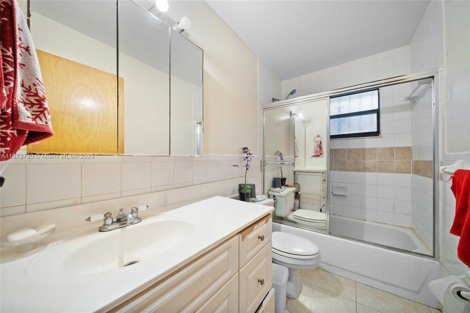 Small Image of 2500 SOUTH WEST 11TH ST, Miami Number 16