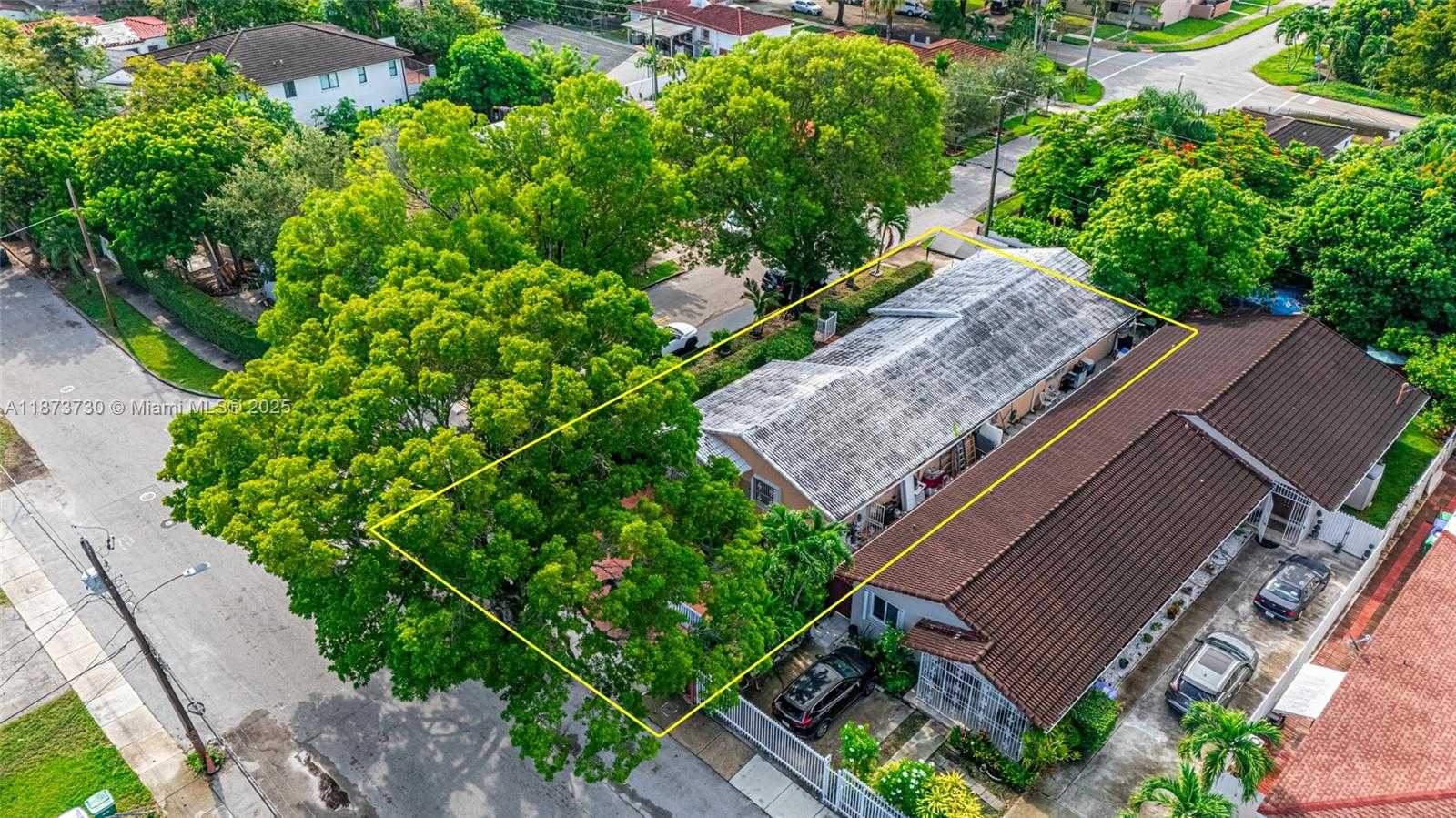 Small Image of 2500 SOUTH WEST 11TH ST, Miami Number 23