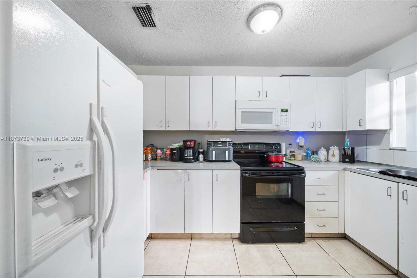 Small Image of 2500 SOUTH WEST 11TH ST, Miami Number 28