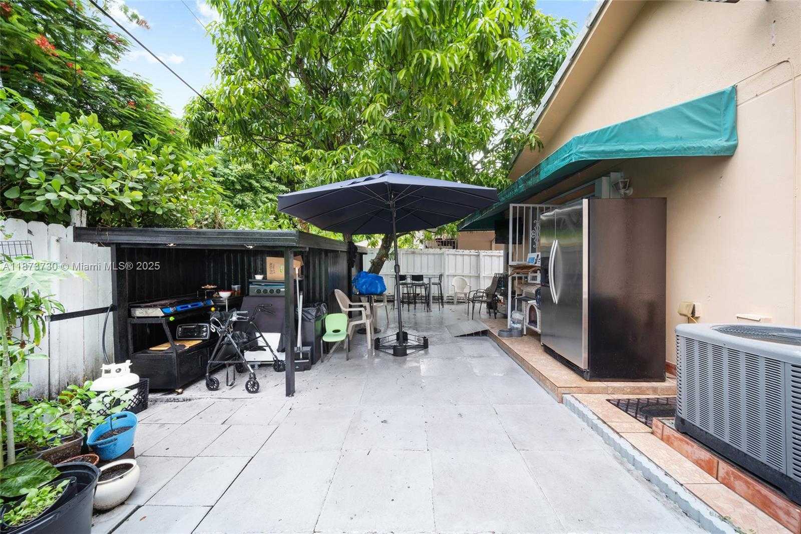 Small Image of 2500 SOUTH WEST 11TH ST, Miami Number 7
