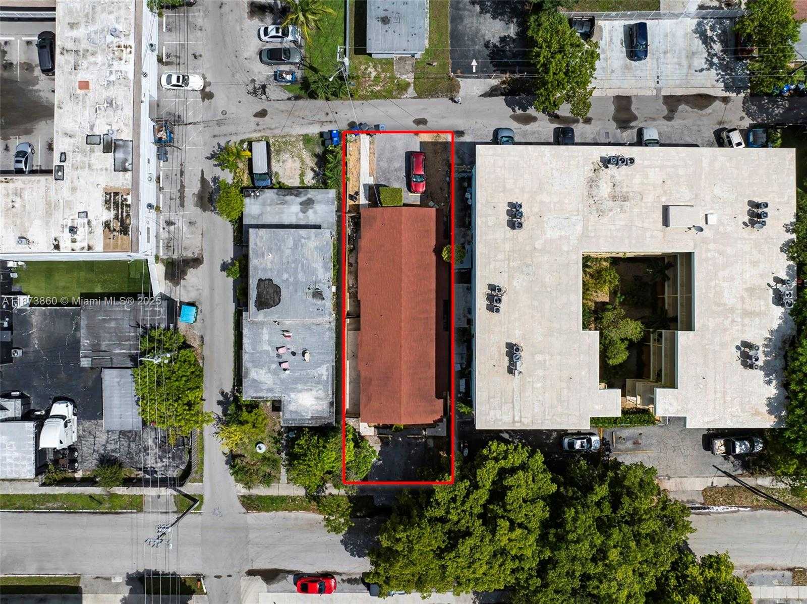 Small Image of 2033 DEWEY ST, Hollywood Number 39