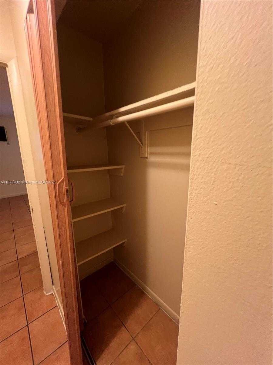 Small Image of 1581 NORTH EAST 117TH ST, Miami Number 18