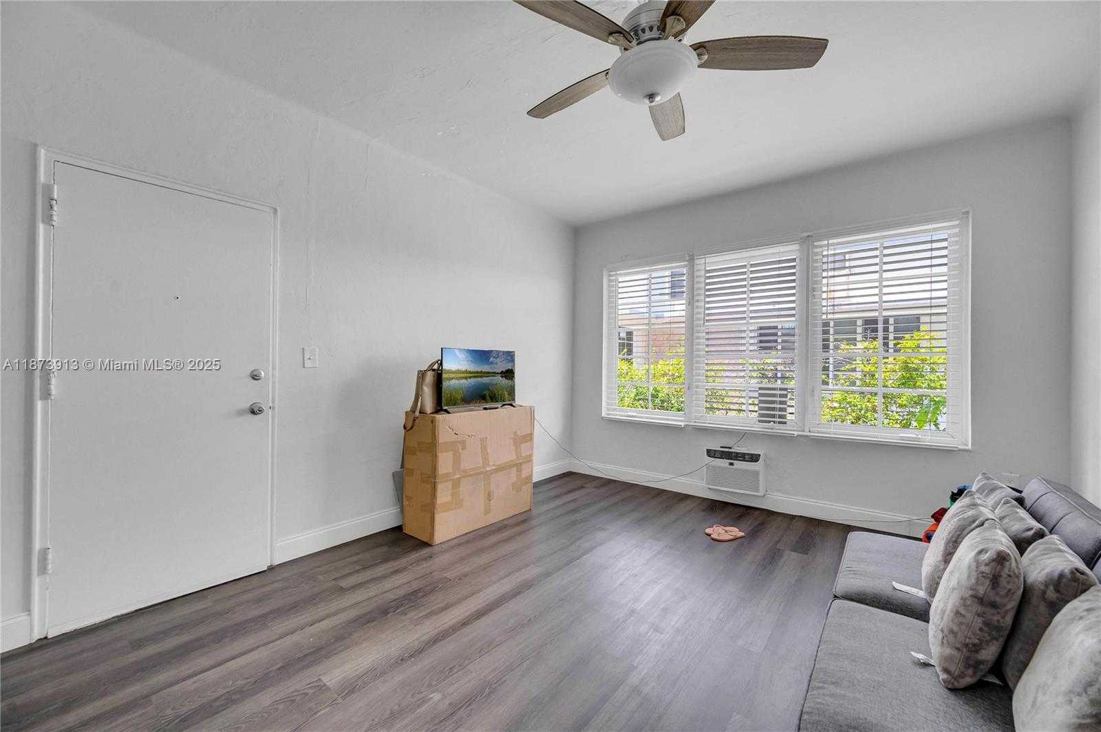 Small Image of 1124 PENNSYLVANIA AVE, Miami Beach Number 16
