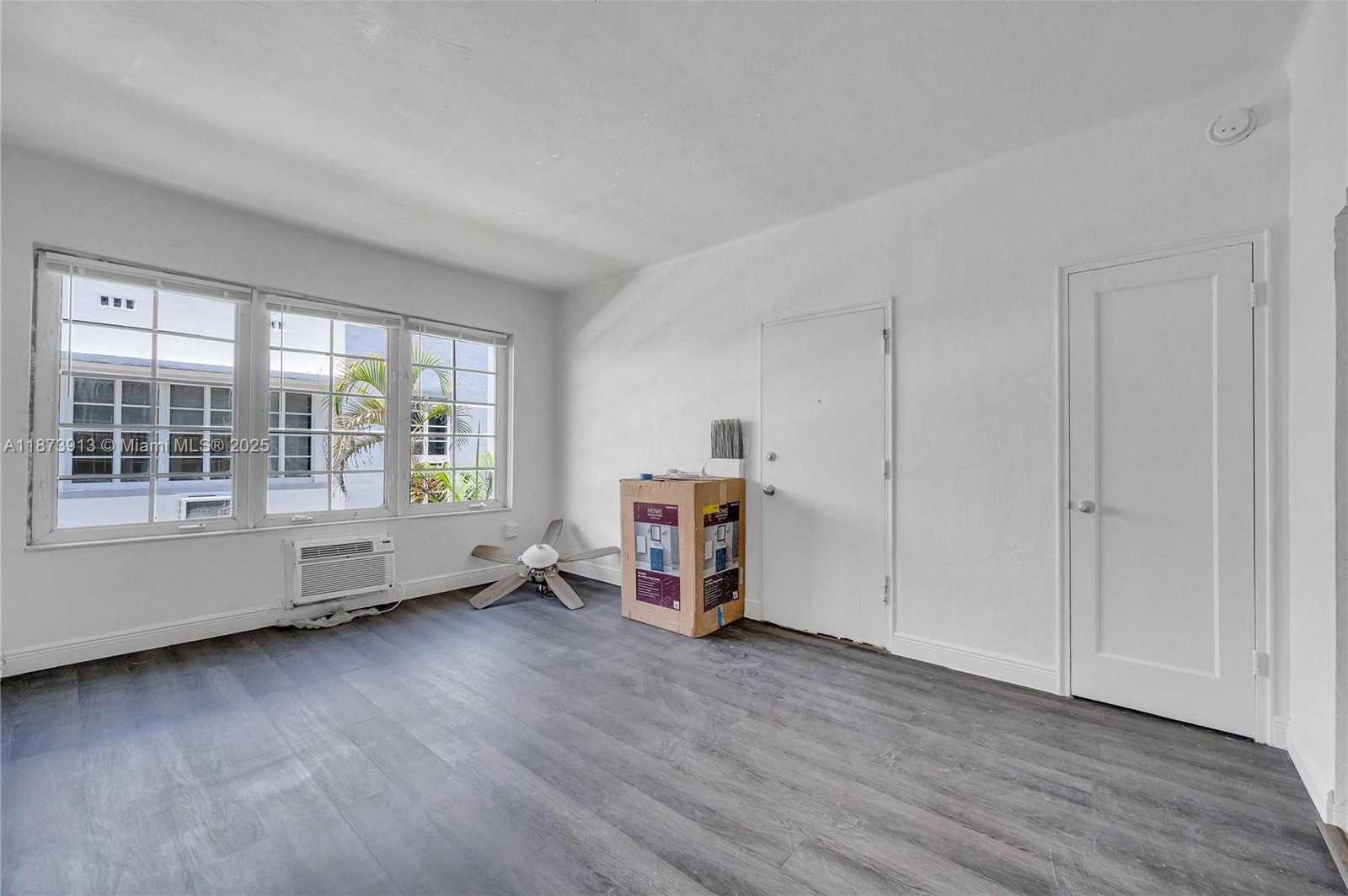 Small Image of 1124 PENNSYLVANIA AVE, Miami Beach Number 22