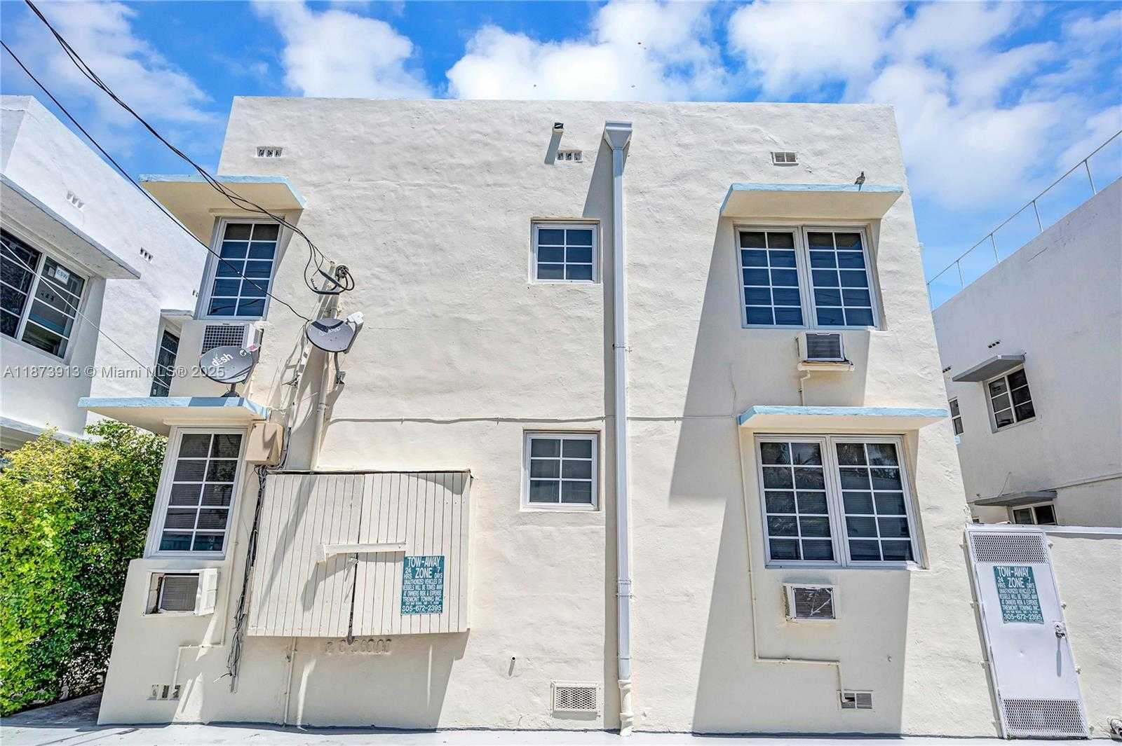 Small Image of 1124 PENNSYLVANIA AVE, Miami Beach Number 9