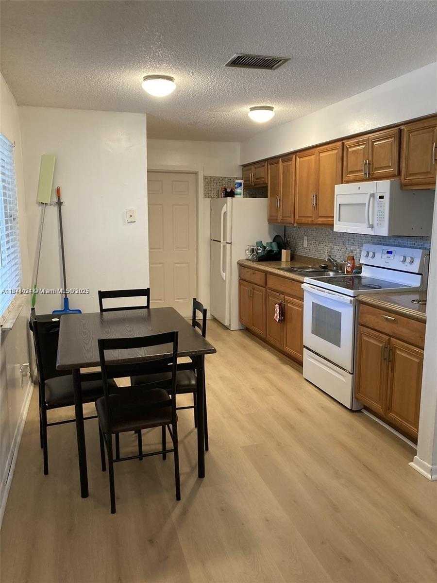 Small Image of 6132 SOUTH WEST 39TH ST #2, Miramar Number 22
