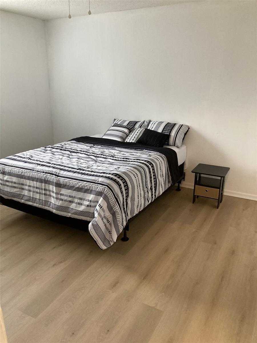 Small Image of 6132 SOUTH WEST 39TH ST #2, Miramar Number 27
