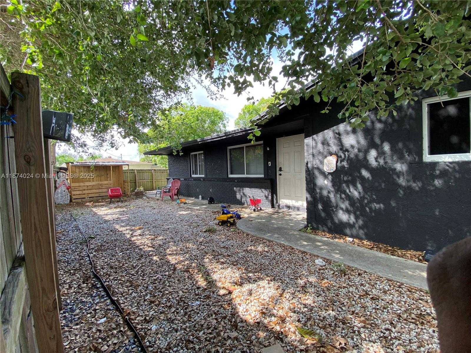 Small Image of 6132 SOUTH WEST 39TH ST #2, Miramar Number 5