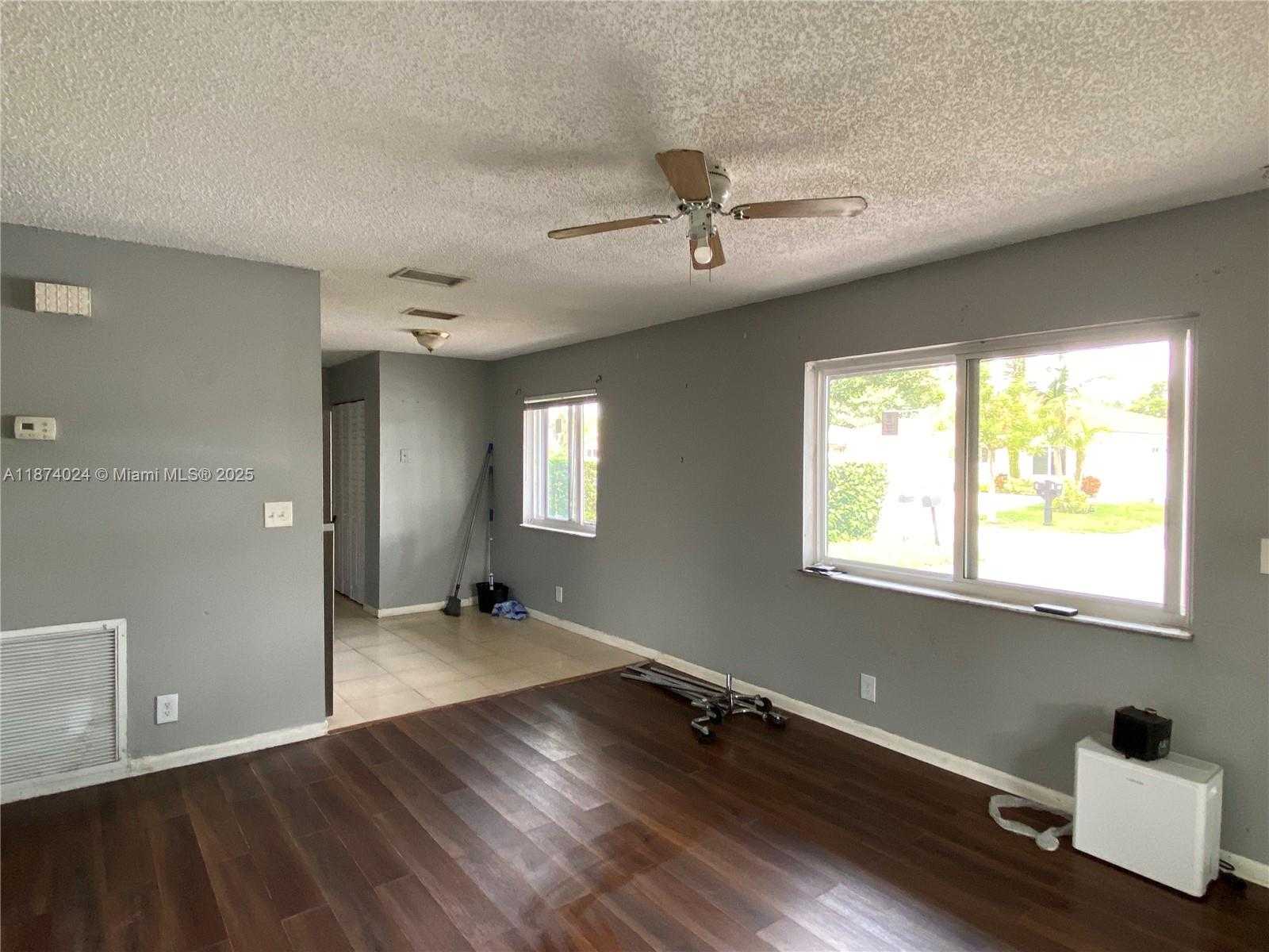 Small Image of 6132 SOUTH WEST 39TH ST #2, Miramar Number 9