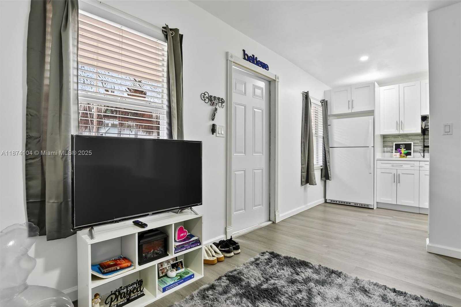 Small Image of 920 SOUTH WEST 30TH ST #3, Fort Lauderdale Number 17