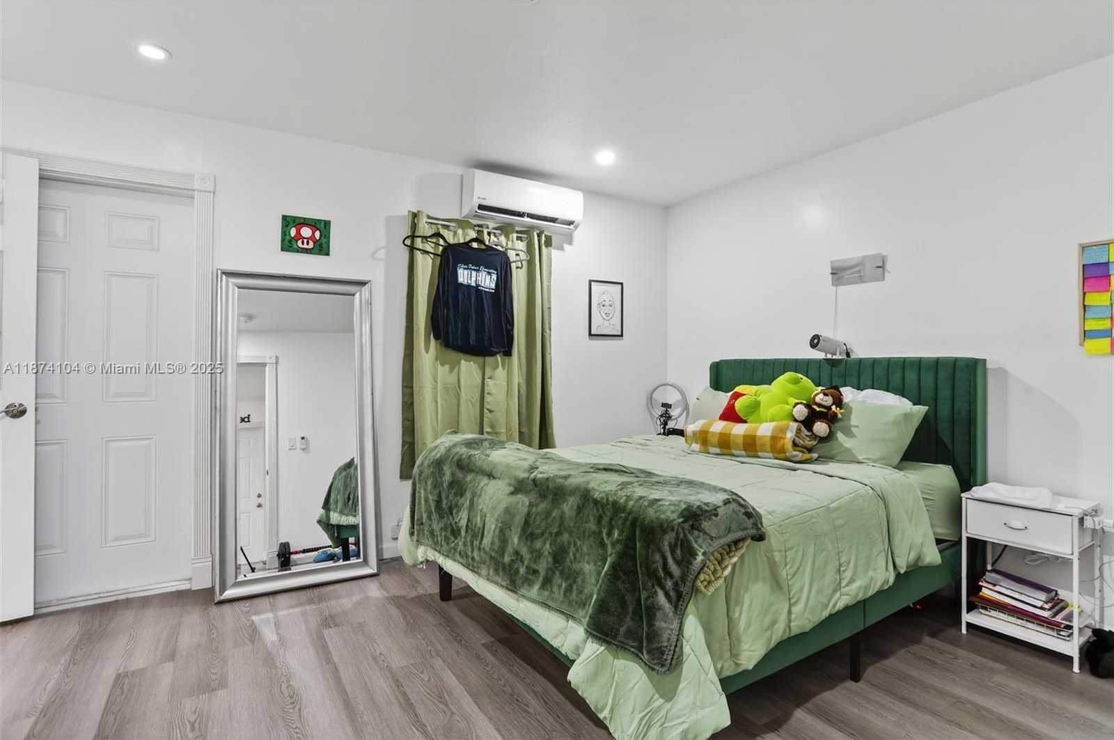 Small Image of 920 SOUTH WEST 30TH ST #3, Fort Lauderdale Number 21