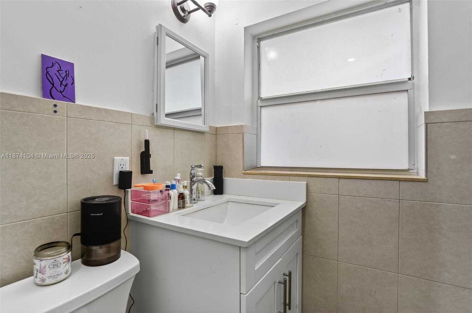 Small Image of 920 SOUTH WEST 30TH ST #3, Fort Lauderdale Number 23