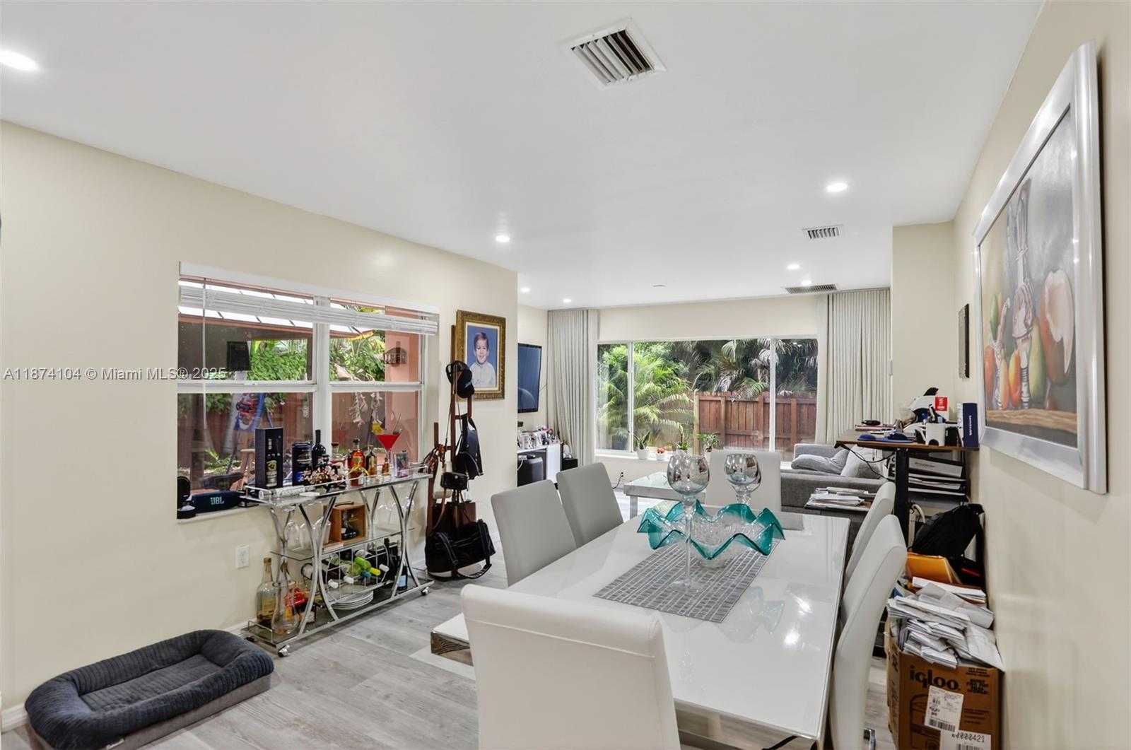 Small Image of 920 SOUTH WEST 30TH ST #3, Fort Lauderdale Number 25