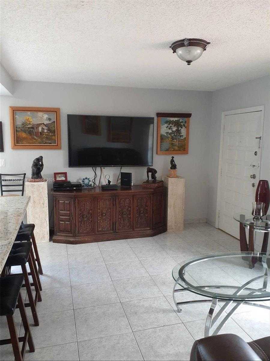 Small Image of 9360 SOUTH WEST 37TH ST #3, Miami Number 5