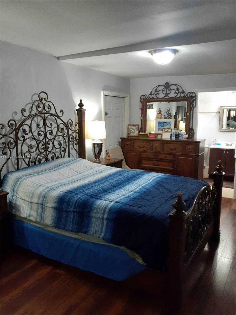 Small Image of 9360 SOUTH WEST 37TH ST #3, Miami Number 7