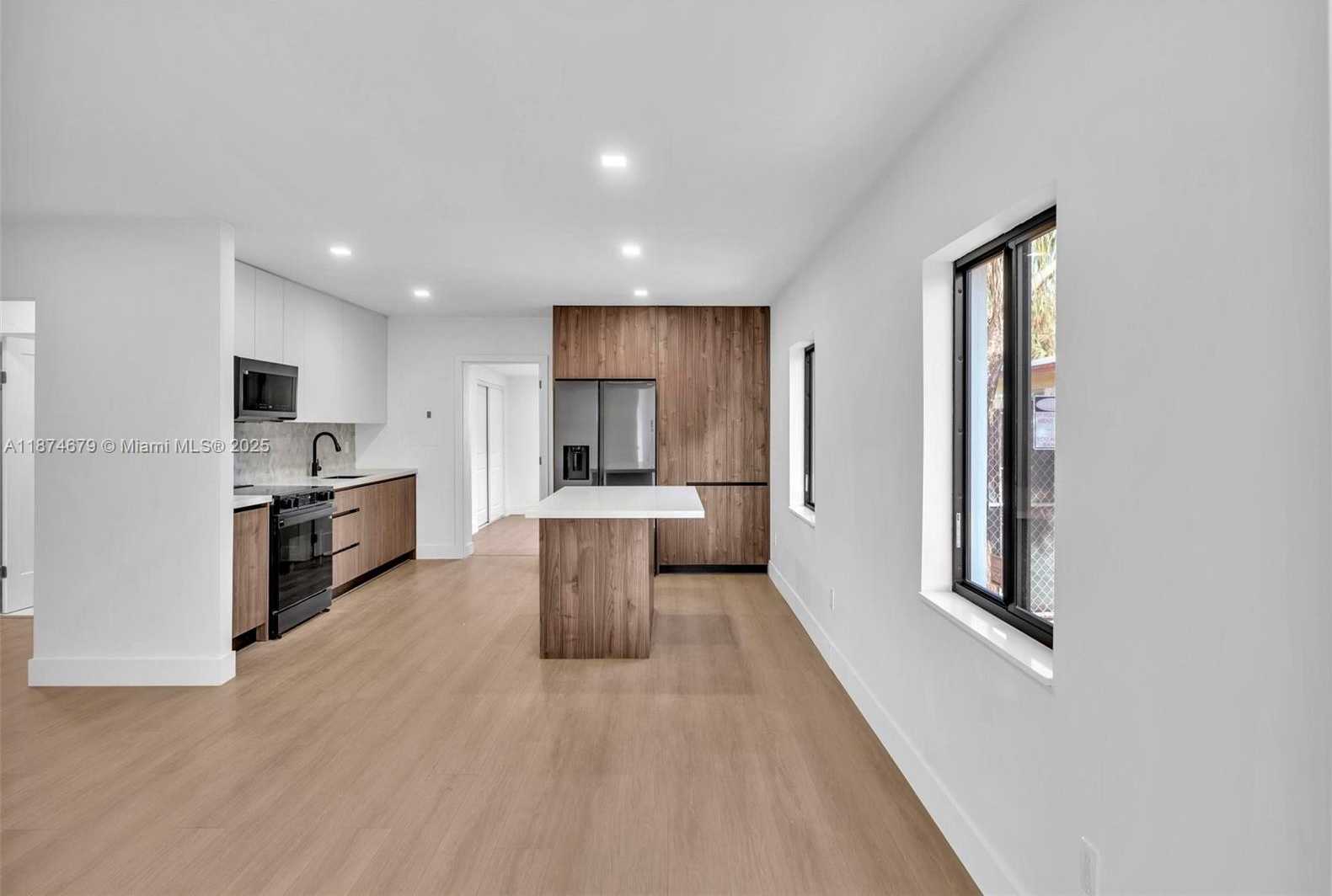 Small Image of 1123 NORTH EAST 1ST AVE #2, Fort Lauderdale Number 10