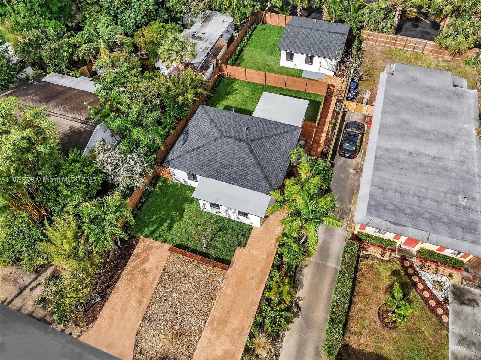 Small Image of 1123 NORTH EAST 1ST AVE #2, Fort Lauderdale Number 2