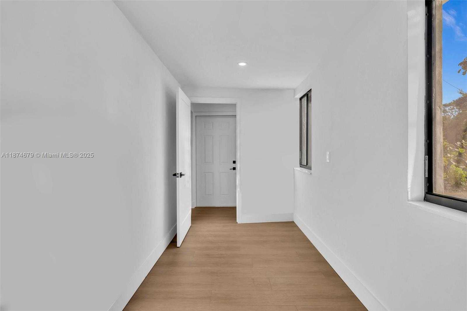 Small Image of 1123 NORTH EAST 1ST AVE #2, Fort Lauderdale Number 31