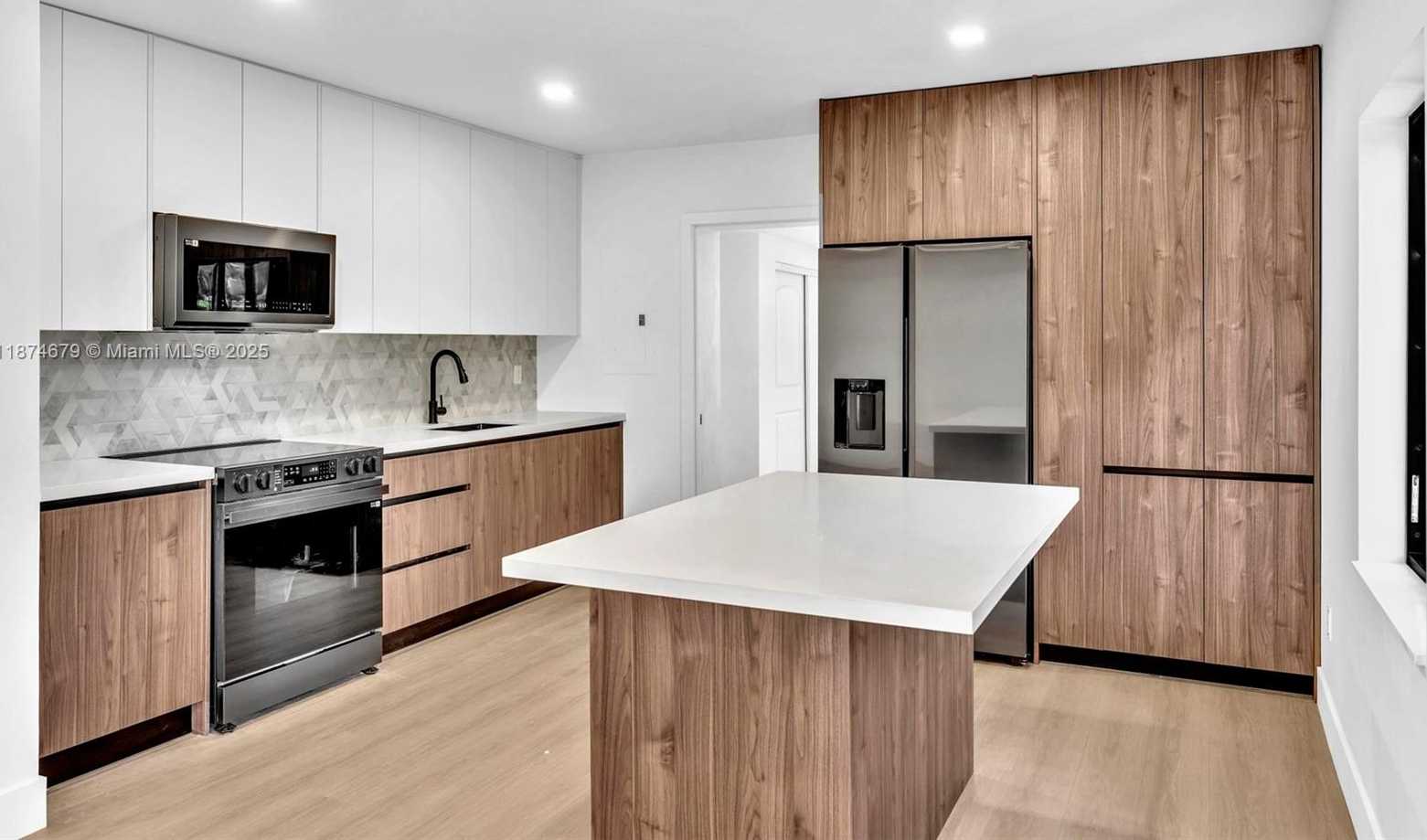Small Image of 1123 NORTH EAST 1ST AVE #2, Fort Lauderdale Number 33
