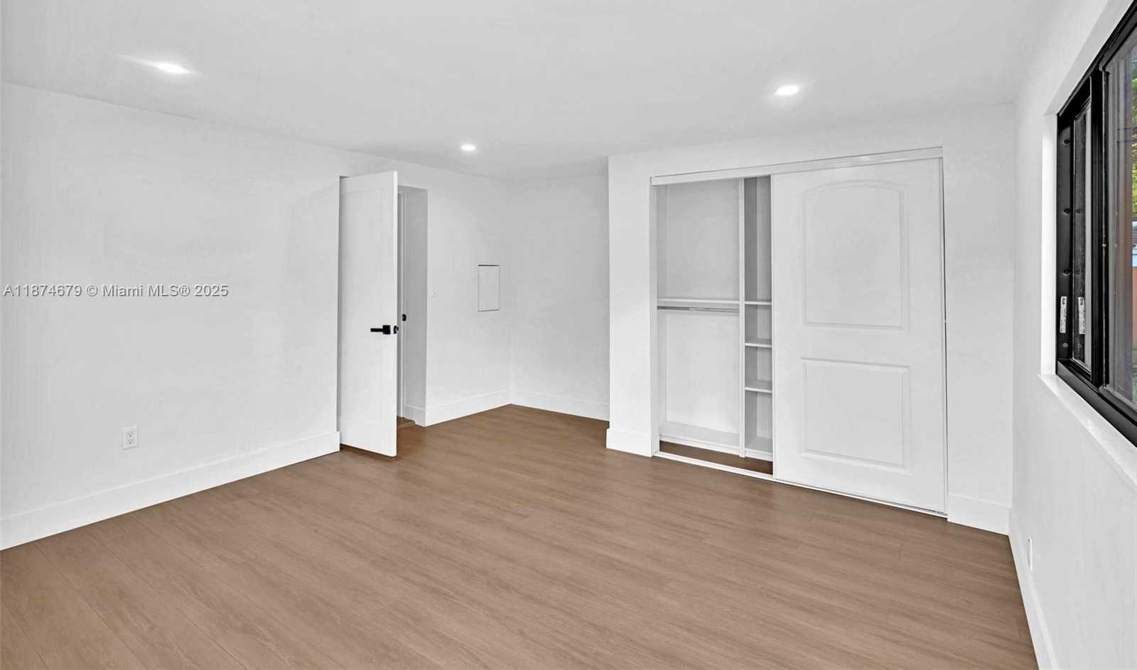 Small Image of 1123 NORTH EAST 1ST AVE #2, Fort Lauderdale Number 36