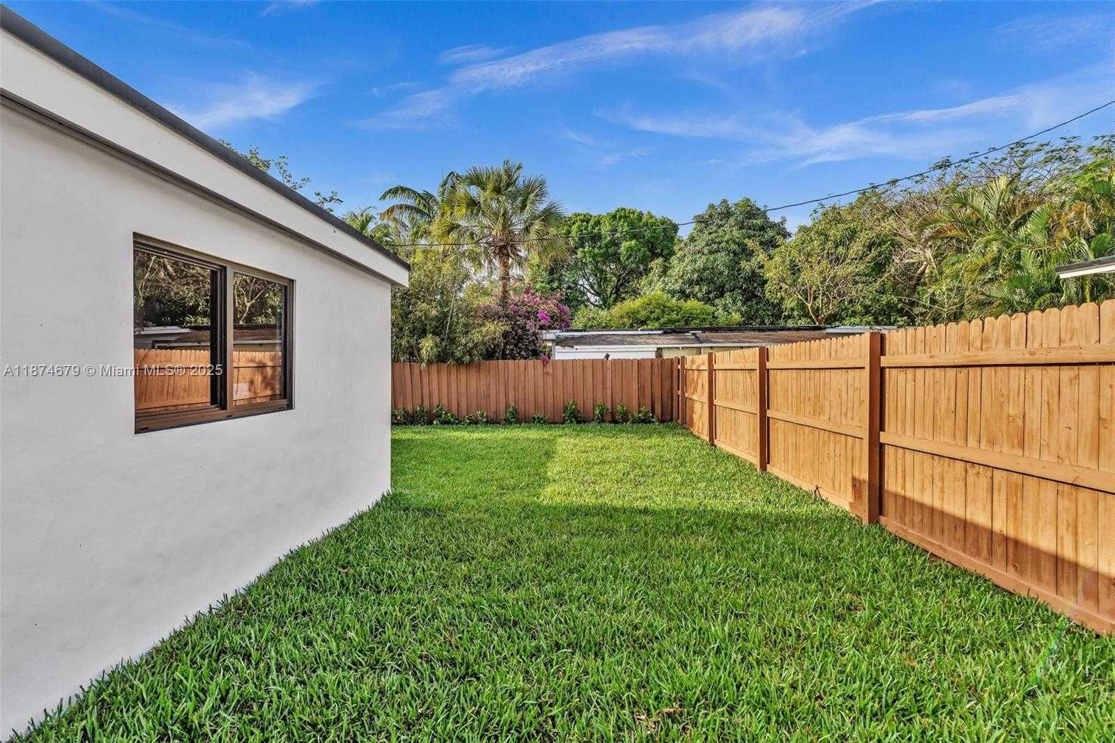 Small Image of 1123 NORTH EAST 1ST AVE #2, Fort Lauderdale Number 37