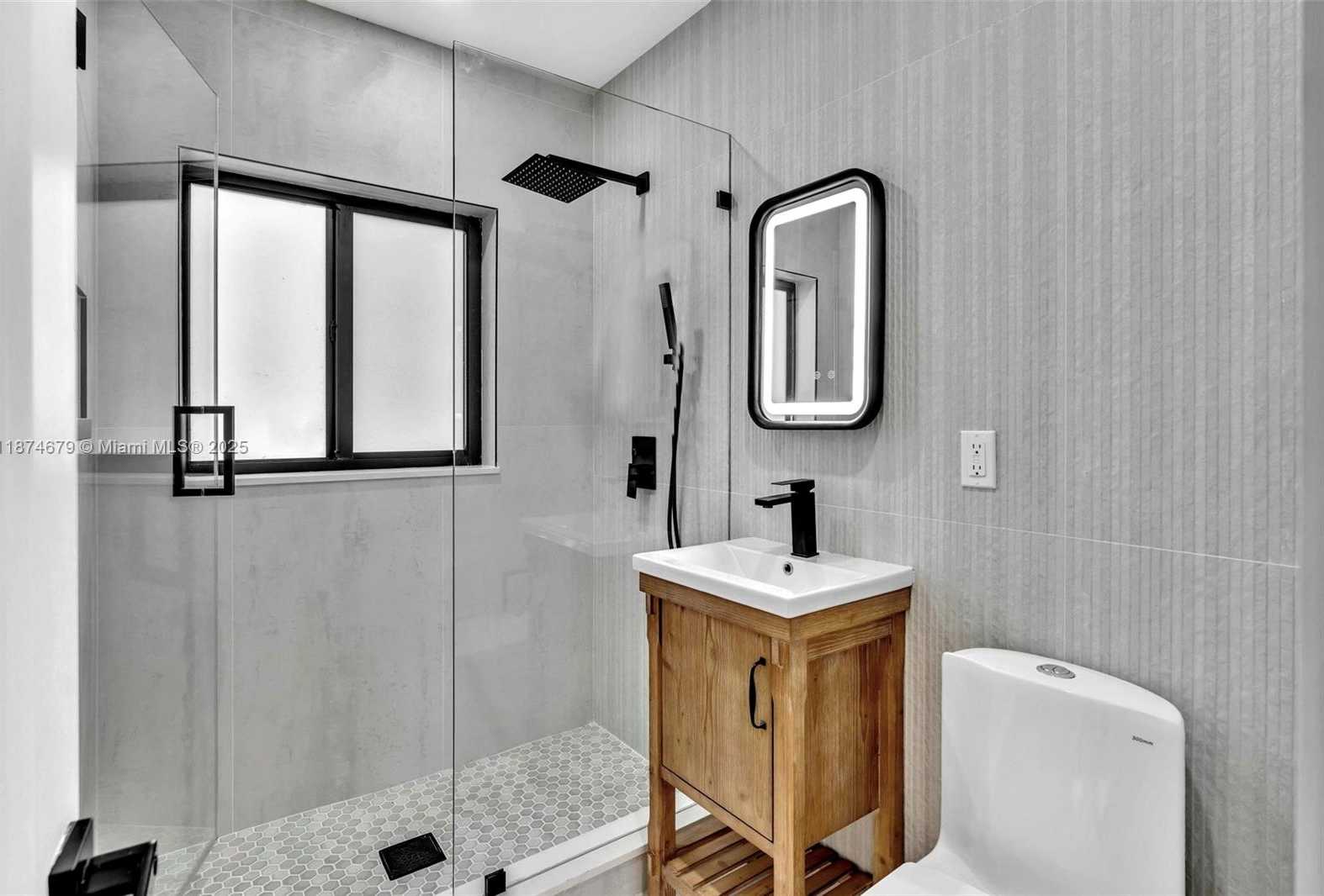 Small Image of 1123 NORTH EAST 1ST AVE #2, Fort Lauderdale Number 39