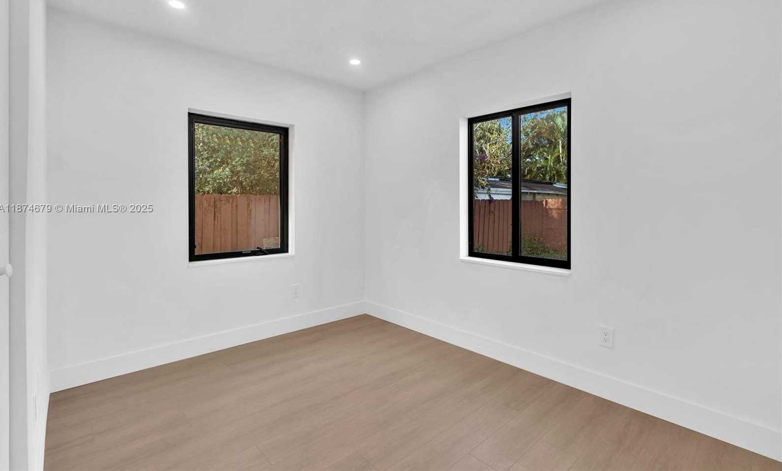 Small Image of 1123 NORTH EAST 1ST AVE #2, Fort Lauderdale Number 40